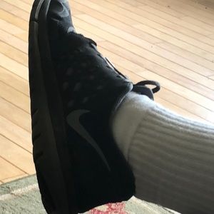 Nike shoe wore by famous player (LeBorn)